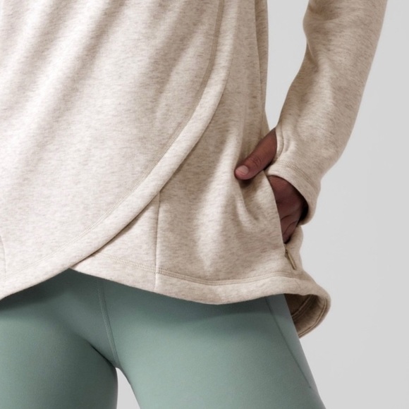 ATHLETA heather ivory high rose gold diagonal zipper neckline sweatshirt top. Sm - Picture 4 of 10